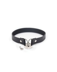 Plesur PVC Collar w/Heart Lock - Black